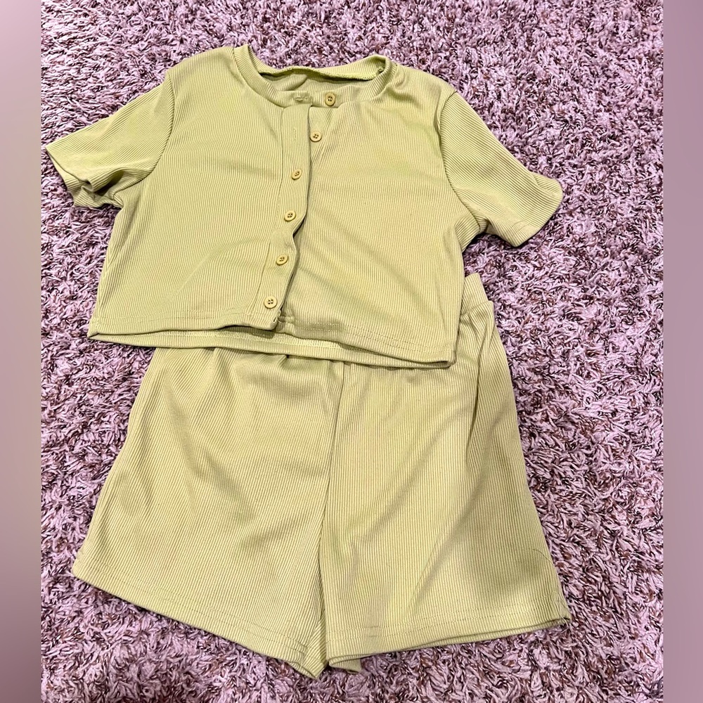 Two piece green set